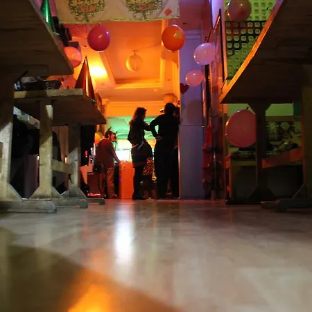 بيت شباب Mystic Simurgh Hostel اسطنبول