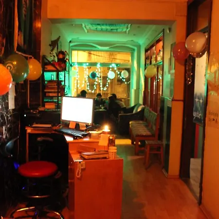 Mystic Simurgh Hostel اسطنبول