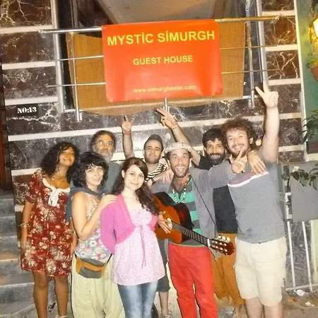 بيت شباب Mystic Simurgh Hostel *